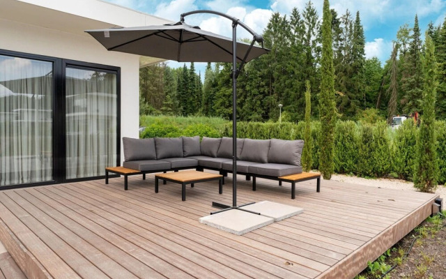 Villa With Sauna and Heated Pool Near Harderwijk
