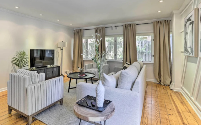 Central Philly Townhome w/ Patio & City Views!