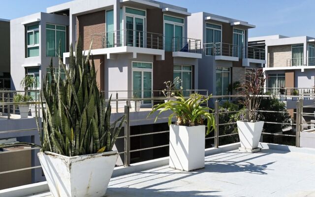 Golden Sea Pool Villa Hua Hin