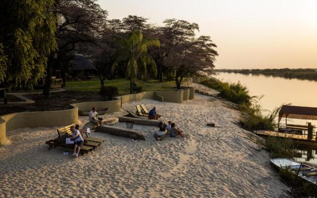 Hakusembe River Lodge