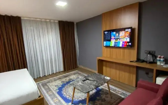 F&b Suite
