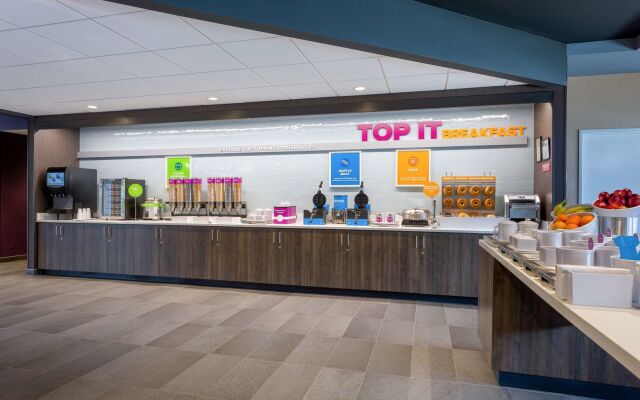 Tru by Hilton Radford, VA