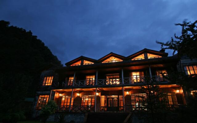 Mitico Puelo Lodge