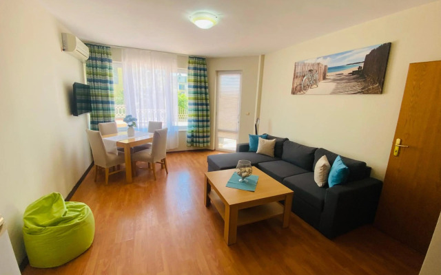 25m FROM THE BEACH!! Luxury Sea Paradise Apartment