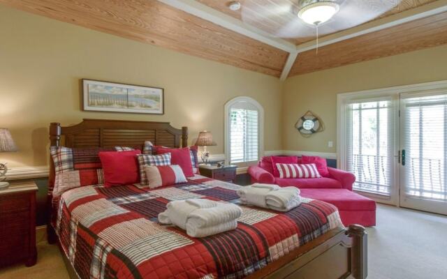 23 Pelican 6 Bedroom Home