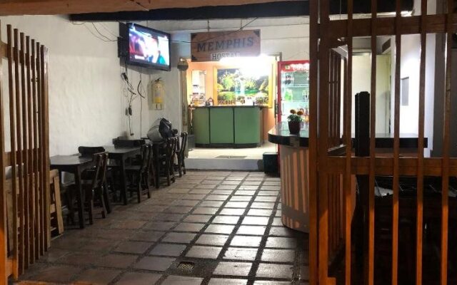 Memphis Hostal - Hostel