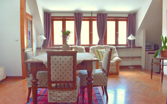 Old Town Konviktská - Bohemian Residence