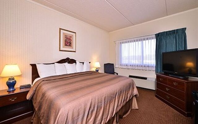 Quality Inn and Suites Beaver Dam