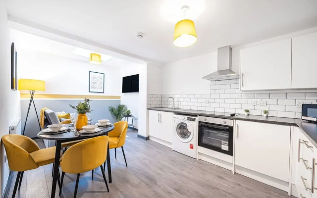 5-bed 5 En-suite Apartment in Manchester