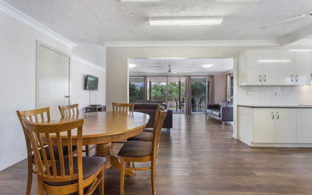 Cityville Luxury Apartments & Motel