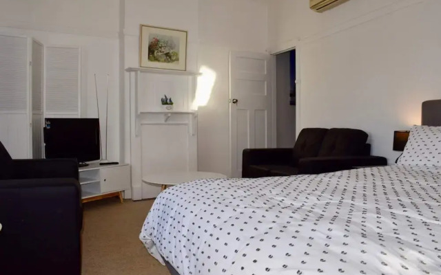 Homy Apartment In Trendy Haberfield
