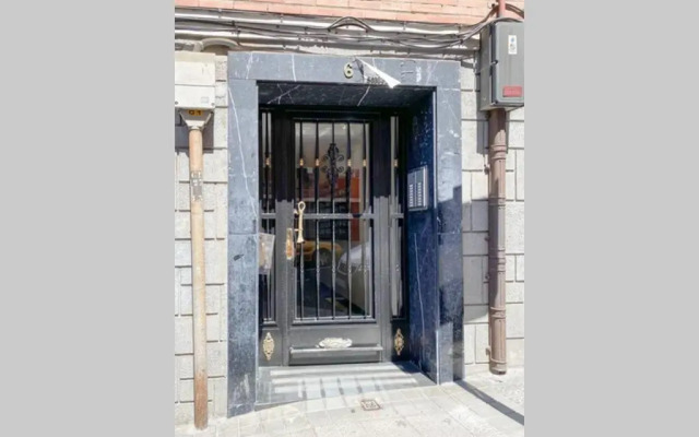 Town Hall Apartment