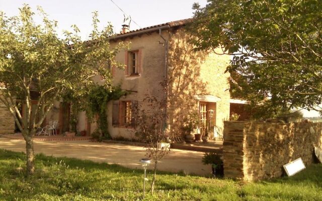 Chambres d'Hôtes La Cardère