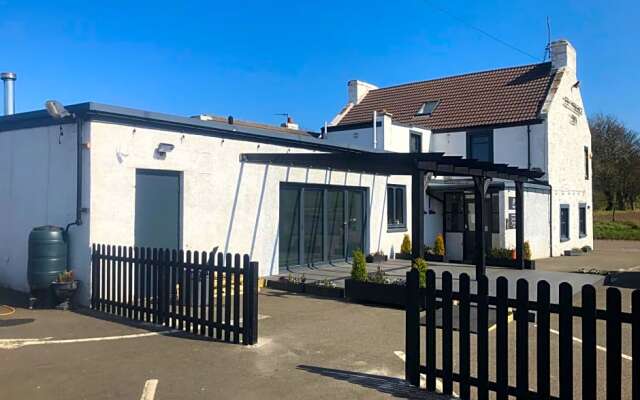Pitlessie Inn and Pantry