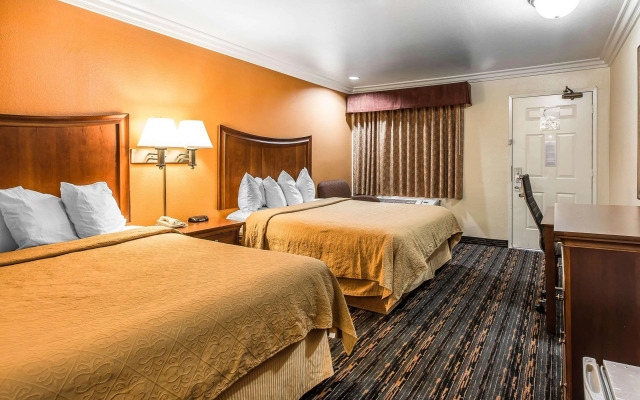 Quality Inn Lake Elsinore I-15
