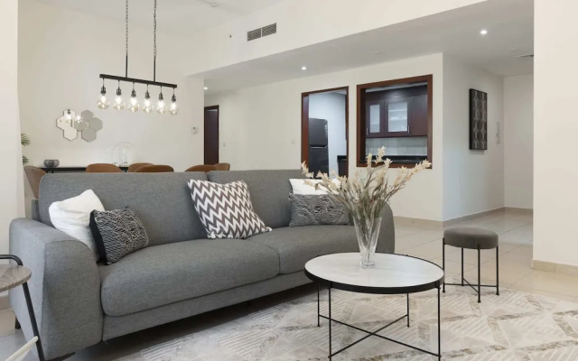 Exquisite 3BR Apt for 6 Guests in Dubai Marina!