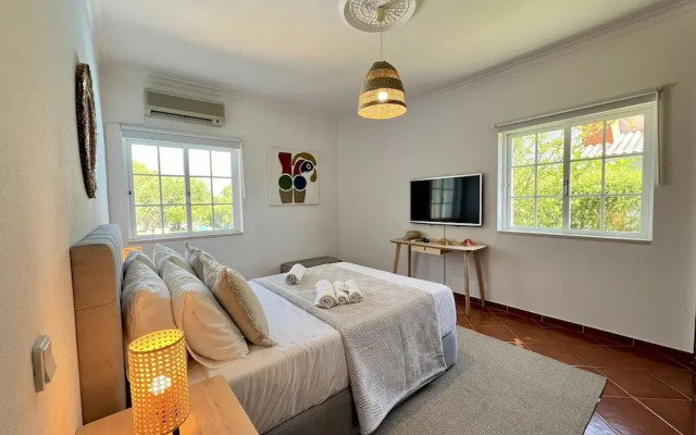 Vilamoura White House Villa by Homing