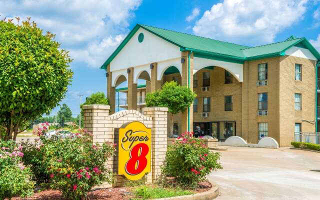 Super 8 by Wyndham Lakeland