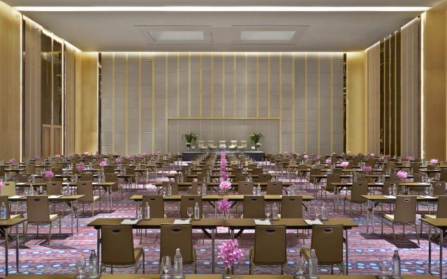 Avani+ Riverside Bangkok Hotel