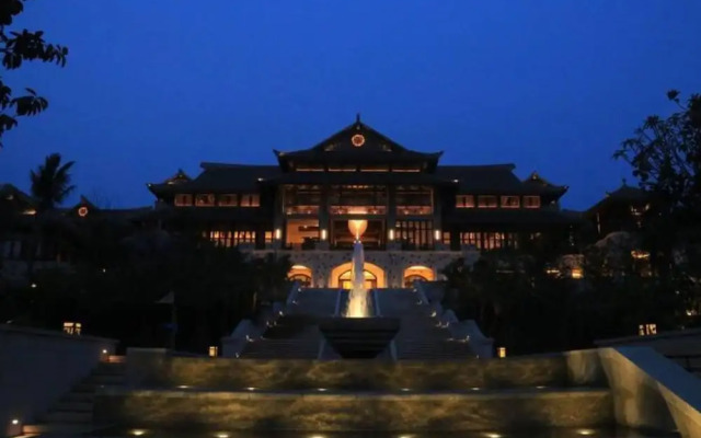 Hainan Qizi Bay New Century Resort