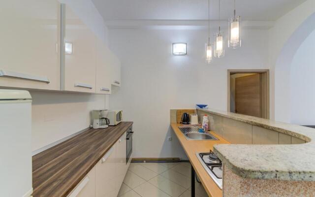 Dora Apartment