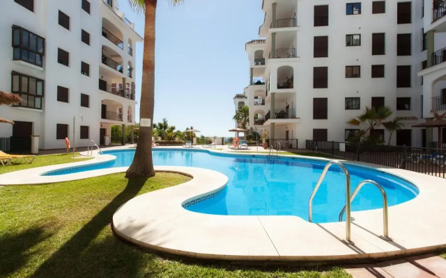 Marina Duquesa Apartment