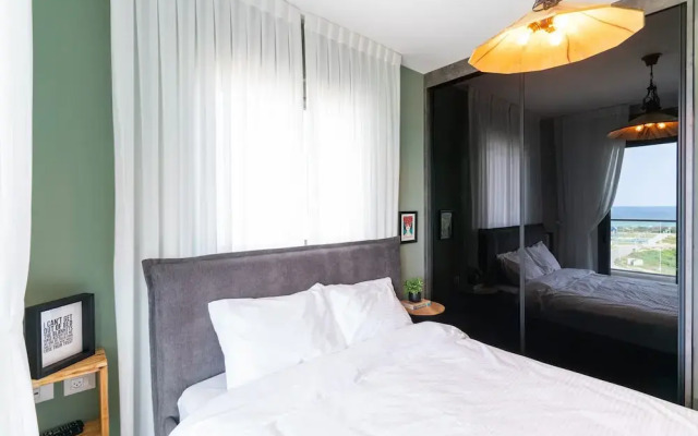 Sunny Haven Sea View Escape by Sea N Rent
