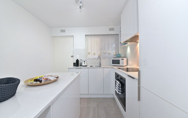Cottesloe Beach Pines Apartment