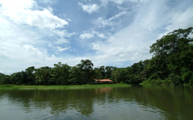 Lirio Lodge