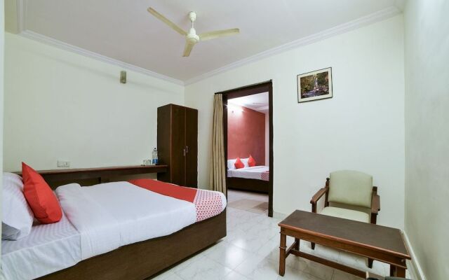 OYO 16533 Hotel Sudarshan