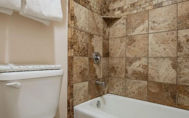 49'er Inn & Suites