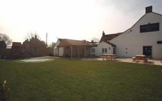 Crossways Inn