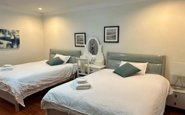 Oakridge Home