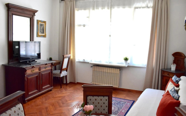 Old Town Konviktská - Bohemian Residence