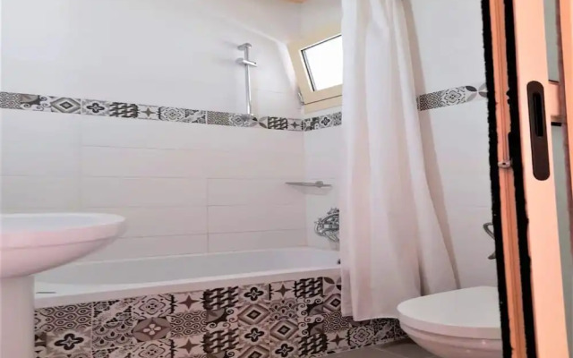 Beautiful and Spacious Room Near Cretan Sea