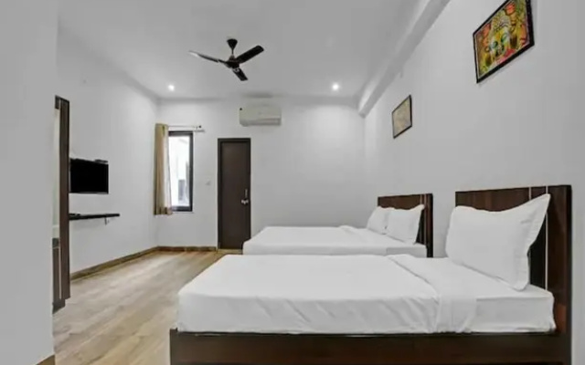 Fabhotel Dream Inn I