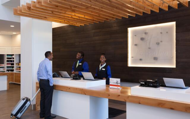 Holiday Inn Cleveland Clinic by IHG