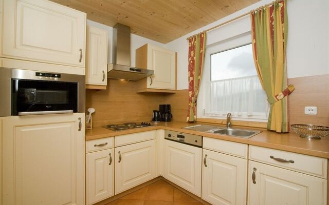 Alpendorf Dachstein West by ALPS RESORTS