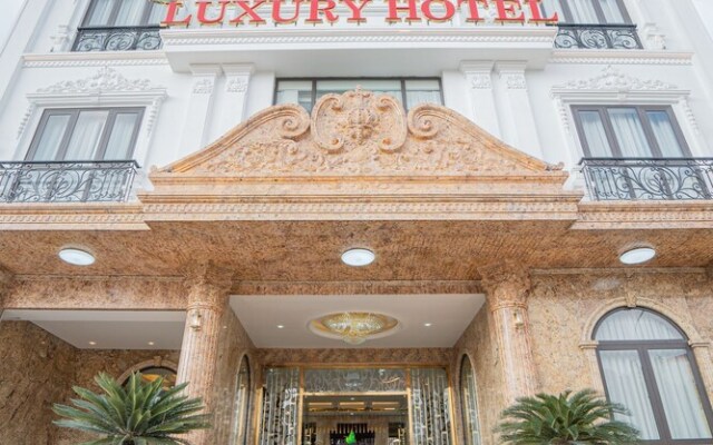 Luxury Hotel