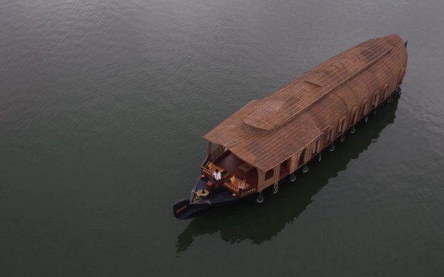 Kumarakom Lake Resort