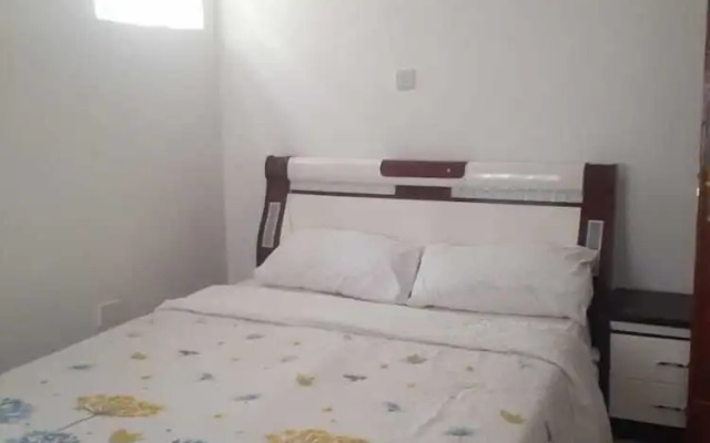 Lux suites Utawala Family House