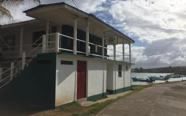 Mimundo Corn Island Hostel