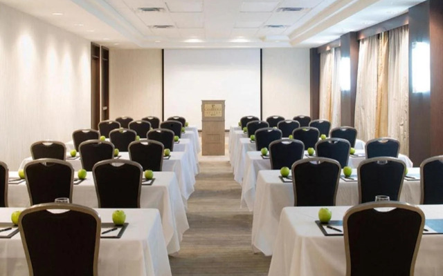 Cambridge Suites Hotel