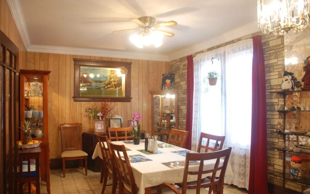 Ambassador B&B Guest Home