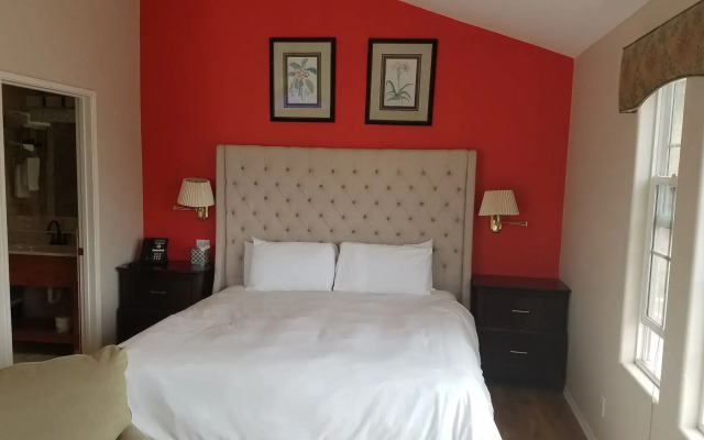 Malibu Country Inn