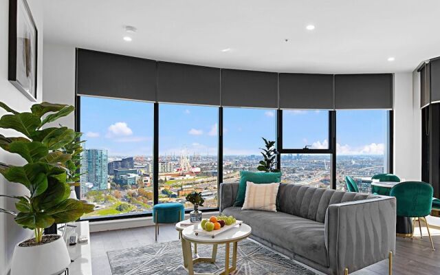 Lumina Suites