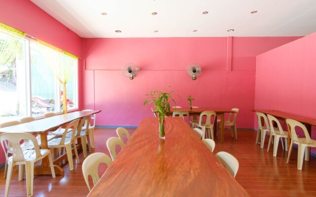 Cebuano Lodge by RedDoorz