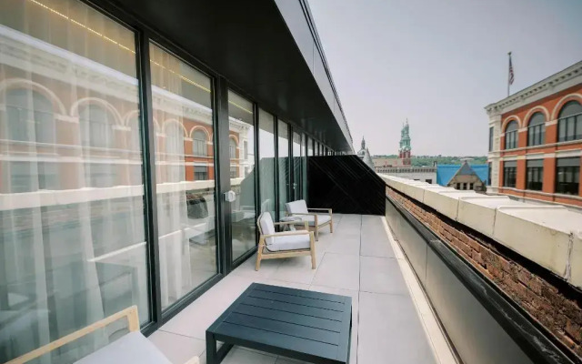 Hotel Covington Cincinnati Riverfront