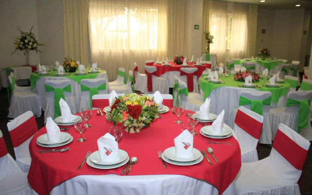 Hotel Abastos Plaza