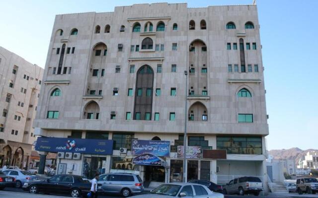 Al Eairy Apartments Madinah 9